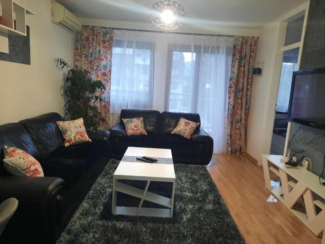 Appartamento Dzoni SJJ Esterno foto