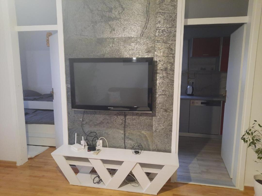 Appartamento Dzoni SJJ Esterno foto